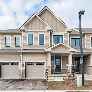 Luxury Town Close To Fairview Casino In Niagra Falls Holiday home